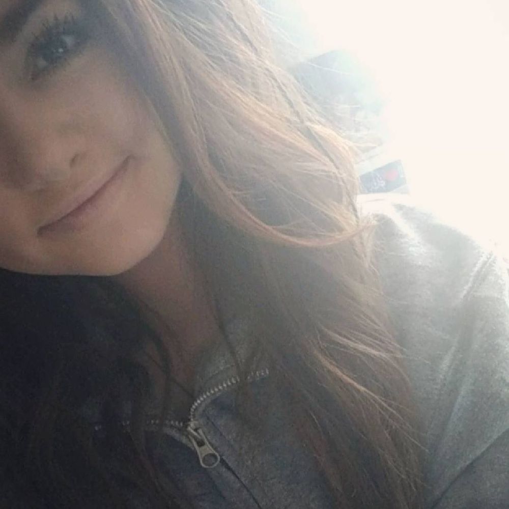 Meet your Posher, Lacie